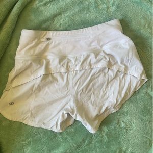 Lululemon Speed up high-rise lined short 2.5”